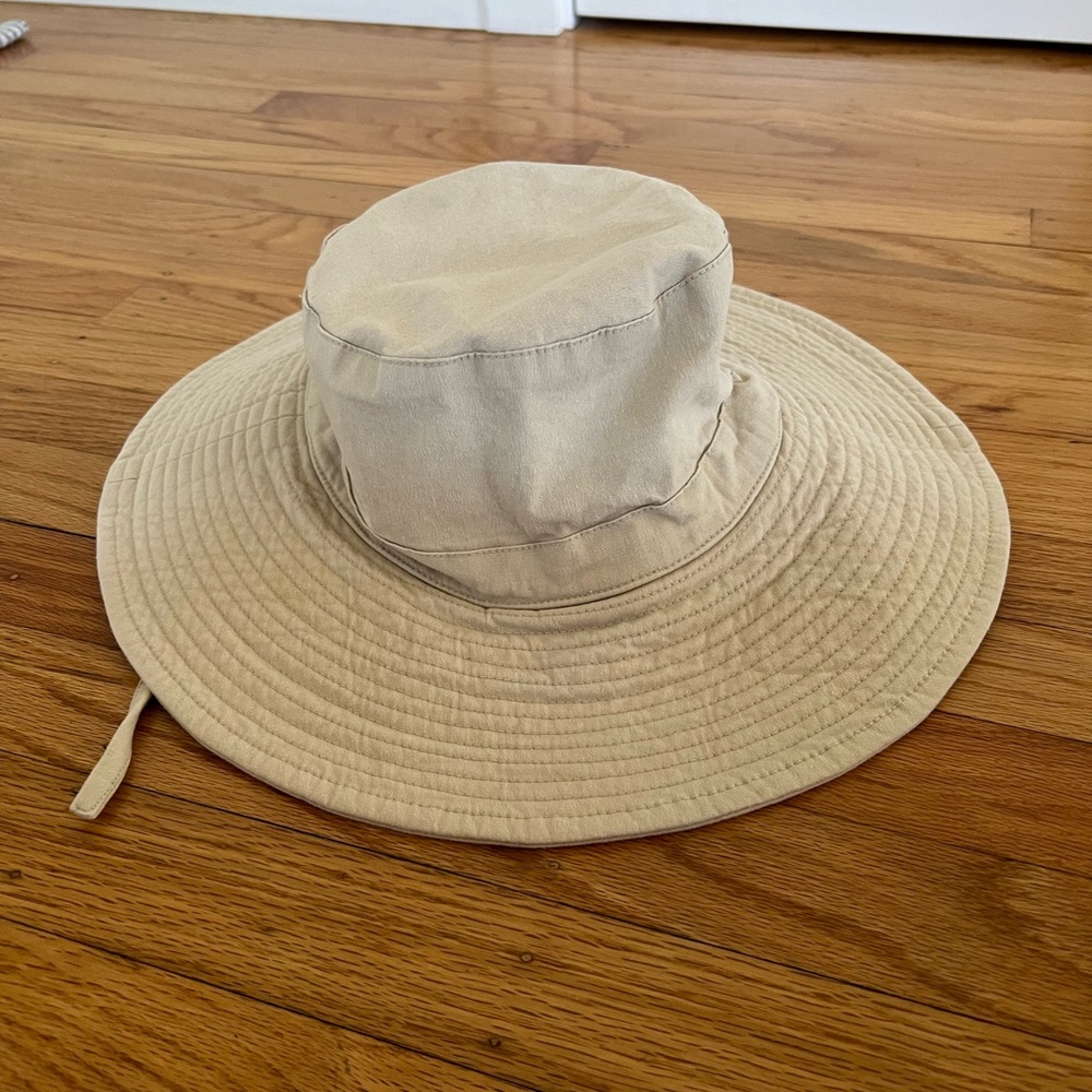 NWT! Free People RAHI Lake Washed Bucket Hat